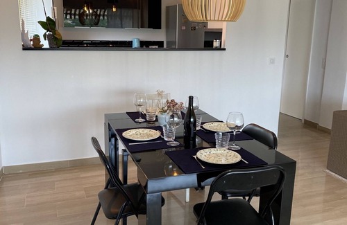 Mougins Apartment | Bienvenue chez moi: vue mer, au calme avec garage