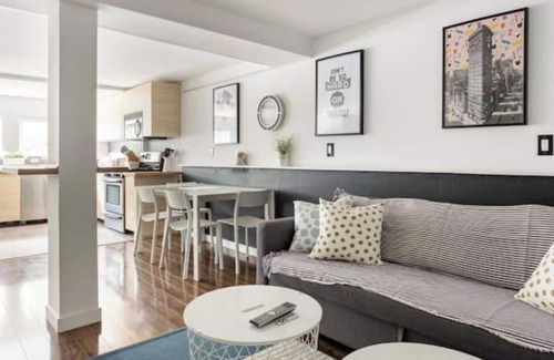 District of North Vancouver House | Big 2-Bedroom Suite in Nature - Pets Allowed