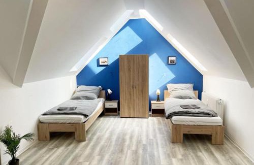 Friedrichsdorf Apartment | Big Apartment in Friedrichsdorf