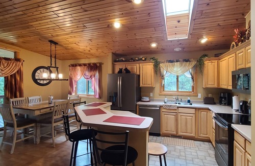 Big Bay House | Big Bay Lodge - Family Vacation Home - Across the street from Petenwell Lake