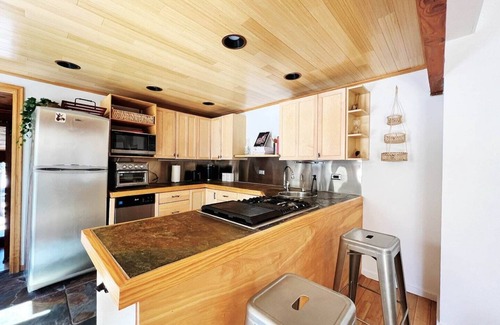 Woodlands Cabin | Big Bear A-Frame Cabin/HotTub/DogFriendly/Sleeps 6