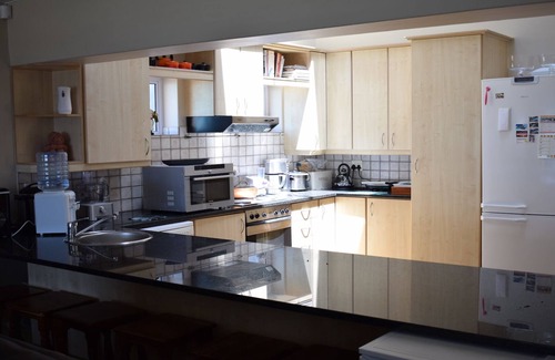 Wavecrest House | Big family modern house to rent in JBay