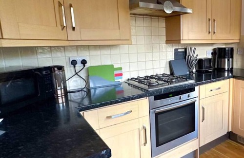 Chapeltown House | Big House | Great for Golfers | Close to Airport