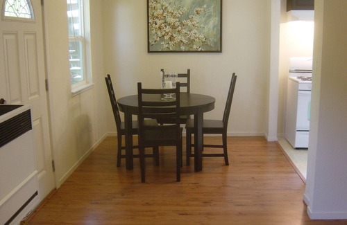 Bushrod Apartment | Big Quiet Sunny Garden Apt w/Private Fenced Backyard