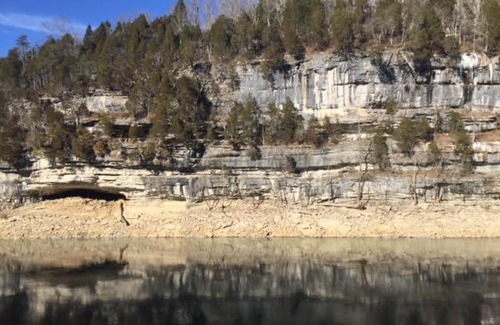 Revelo Hotel | Big South Fork Trail Lodge