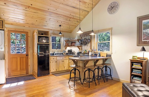 Granite County Cabin | Bighorn Cabin #1 - Have breakfast with Bighorn Sheep!