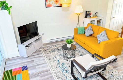 Timberlea Apartment | Bike, Hike, Relax – Cozy Riverside Stay Near BLT & Bluff Trails