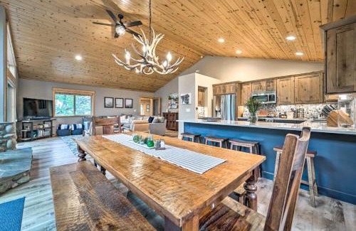 Truckee House | Bikes, Grill and Views Luxe Truckee Cabin!