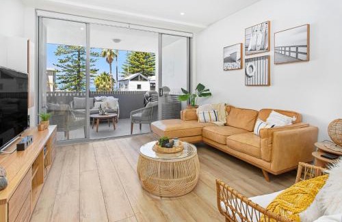 Kiama Apartment | Bikinis and Martinis