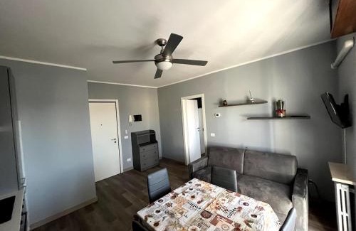 Lodi Apartment | bilocale con NETFLIX INCLUSO