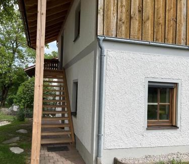 Tittmoning Apartment | Bio-Bauernhof Glück