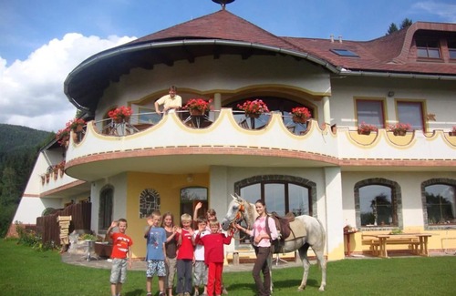 Eberstein House | Bionest III - Familienzimmer - Biolandhaus Arche