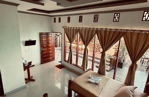 Bira Bed & Breakfast | Bira Panda Beach 2