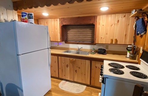Cook Cabin | Birch Cabin at Vintage Vermilion Resort