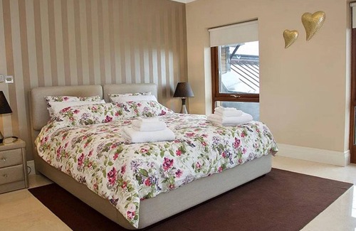 Carrowmoreknock House | Birchall Lodge, Luxurious house on the western sho