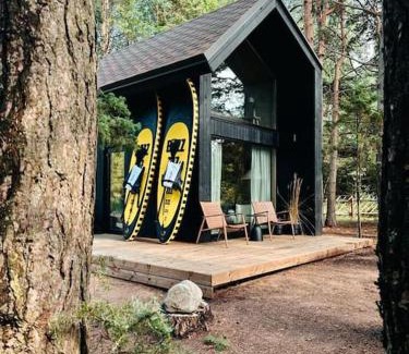 Undva House | Bird nest
