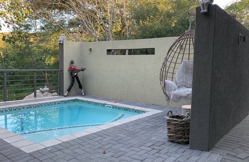 Nelspruit Apartment | Birds Babble Self Catering Guest House