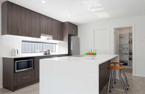 Anna Bay House | Birubi Breezes, 2/7 Fitzroy St - Large Duplex with Air Con, WIFI & 5 minute walk to the beach
