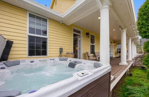 Oregon City House | Bison Ridge Retreat - Spacious and in Nature