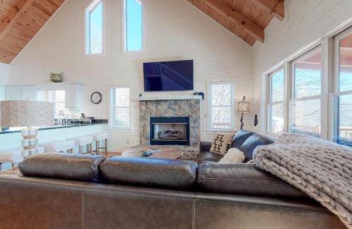 Clayton House | Black Bear Cabin
