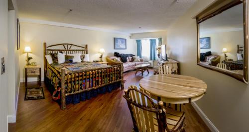 Orono Hotel | Black Bear Inn, an Ascend Collection Hotel