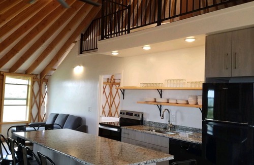 Garden City House | Black Bear Yurt overlook BEAR LAKE! full kitchen TV-AC-WIFI