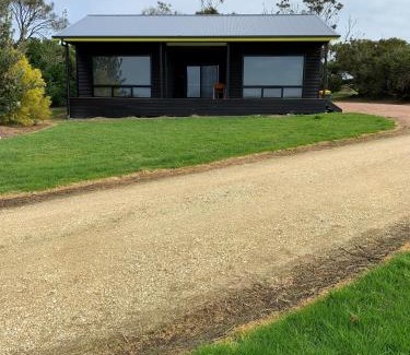 Yanakie Cabin | Black Cockatoo Cottages