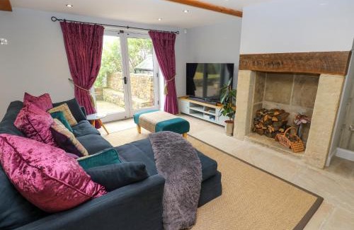 Sowerby Bridge House | Black House Cottage