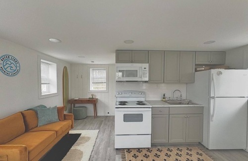 Niantic Apartment | Black Point Bungalow Near Downtown Niantic