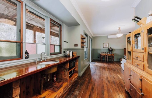 Budgee Budgee House | Black Springs A Romantic Bushland Escape