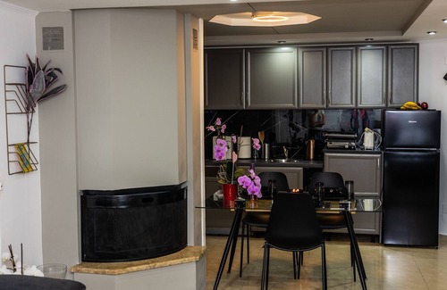Koum Kapi Apartment | Black suite 1