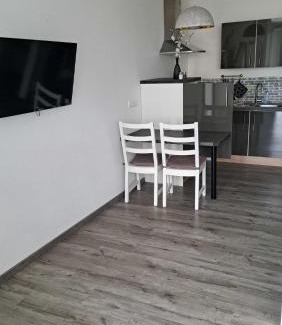 Ilmmuenster Apartment | Black & White