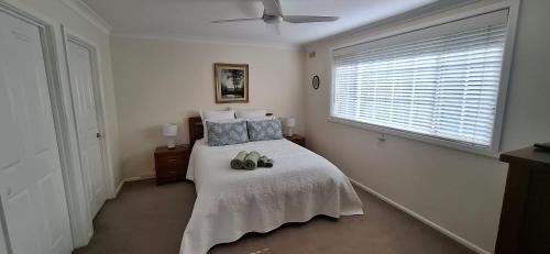 Forest Hill Bed & Breakfast | Blackburn Lake Bed and Breakfast