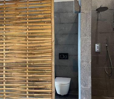 Marin Villa | Blackhouse piscina climatizada