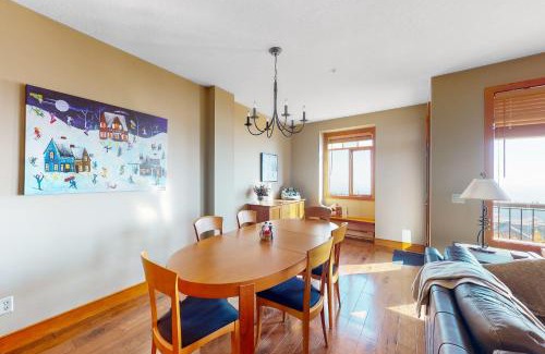 Big White Ski Resort House | Blacksmith Lodge 4