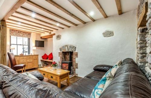 Pembroke House | Blacksmiths Cottage
