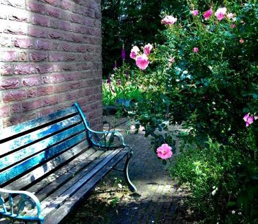 Ewijk House | Blauwe Lelie