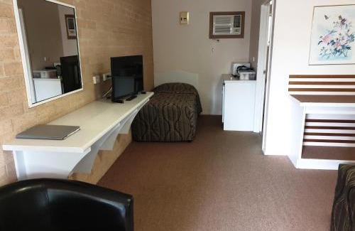 Blayney Hotel | Blayney Central Motel
