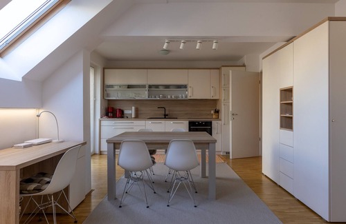 Bled Apartment | Bled4U Apartment - Central location with parking in the garage