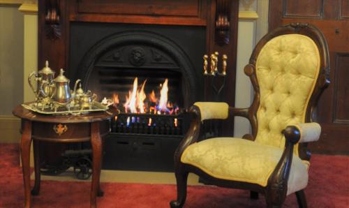 Diddillibah Bed & Breakfast | Bli Bli House Riverside Retreat