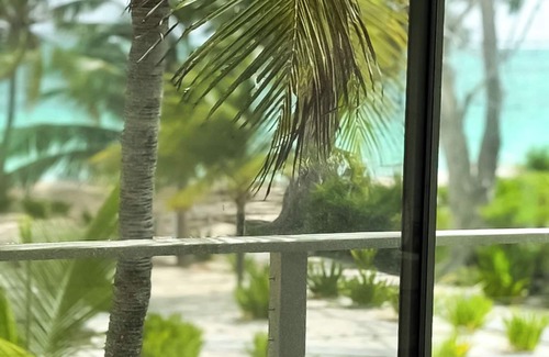Whitby Condo | Bliss Ocean Beach 3-bedroom condo, Whitby, North Caicos.