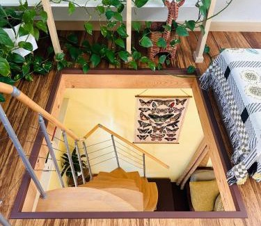 Iowa Hill Apartment | Blissful Acres hilltop cottage