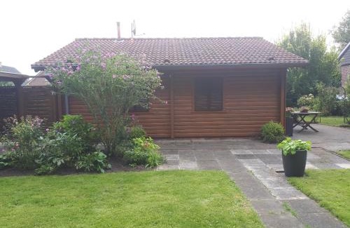 Ofenerdiek House | Blockhausperle im Grunen