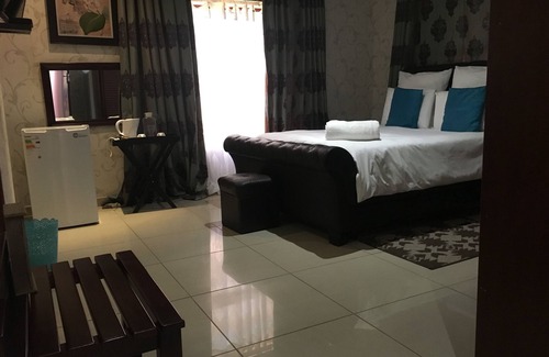 Palapye House | Blomsbed Inn