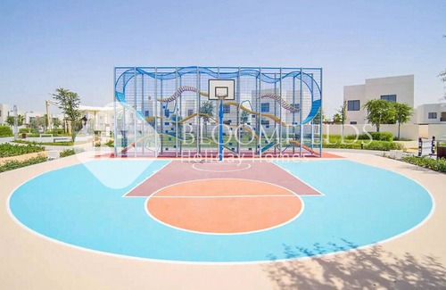 Abu Dhabi Ski Chalet | Bloomfields Stylish 2Br+Maid Noya Viva
