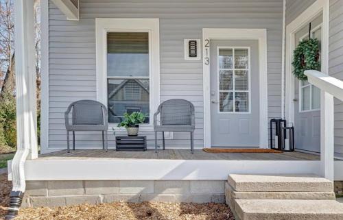 Bloomington House | Bloomington Bliss