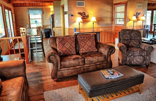Apple Ridge Ski Chalet | Blowing Rock Skies Open for Bookings! Views, AC