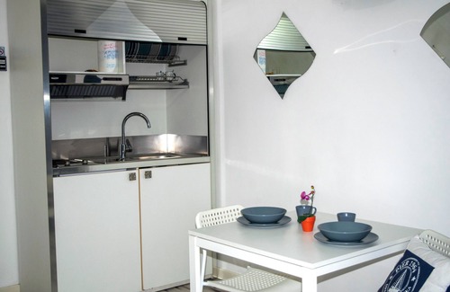 San Giovanni Teatino Apartment | BluBed (North) Quadruple, Bathroom, Kitchen and Ba