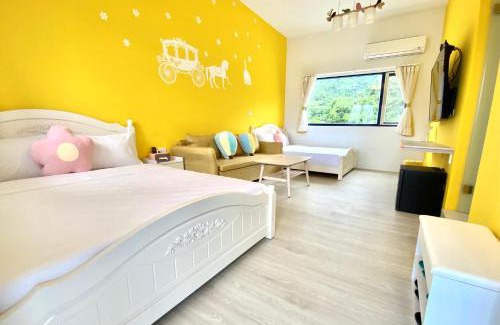 Guanshan House | Blue and White Style Holiday B&B