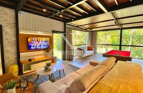 Apiuna House | Blue Barn Carvalho